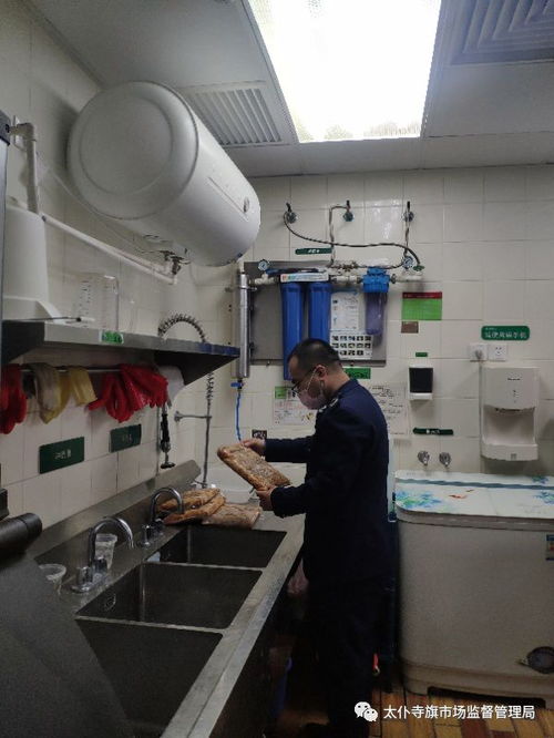 太仆寺旗市監(jiān)局開展餐飲服務食品安全風險隱患拉網(wǎng)式大排查，筑牢群眾飲食安全防線